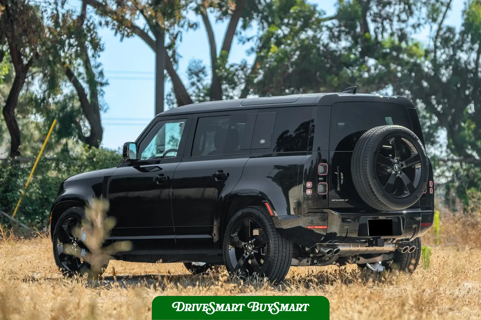 2022 Land Rover Defender 110 V8 Bond Edition