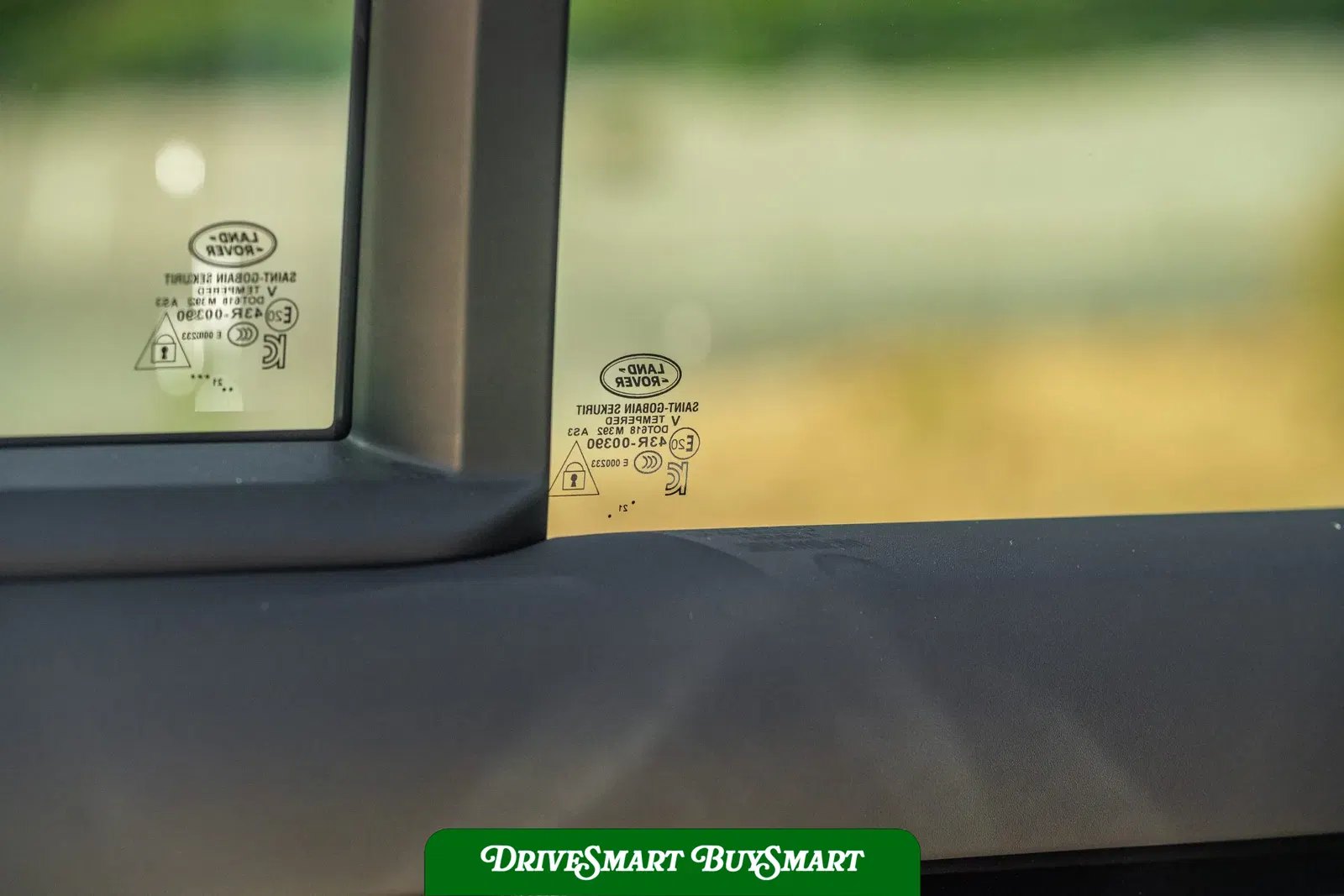 2022 Land Rover Defender 110 V8 Bond Edition