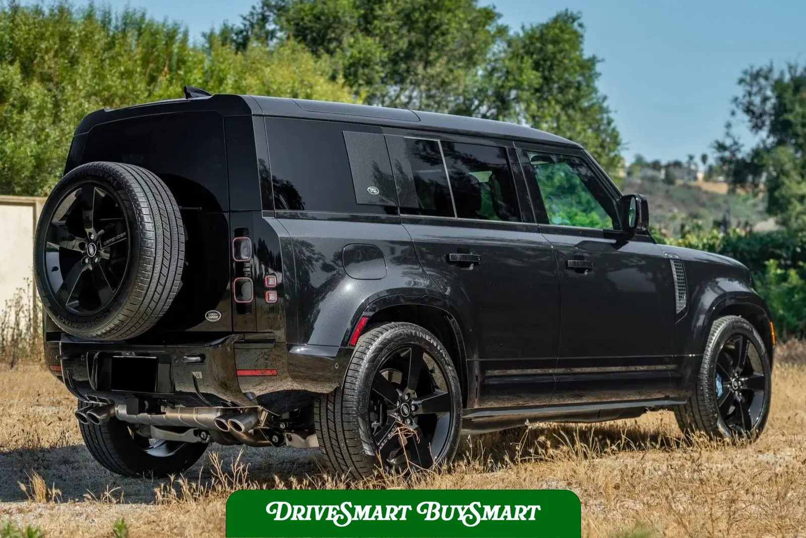 2022 Land Rover Defender 110 V8 Bond Edition