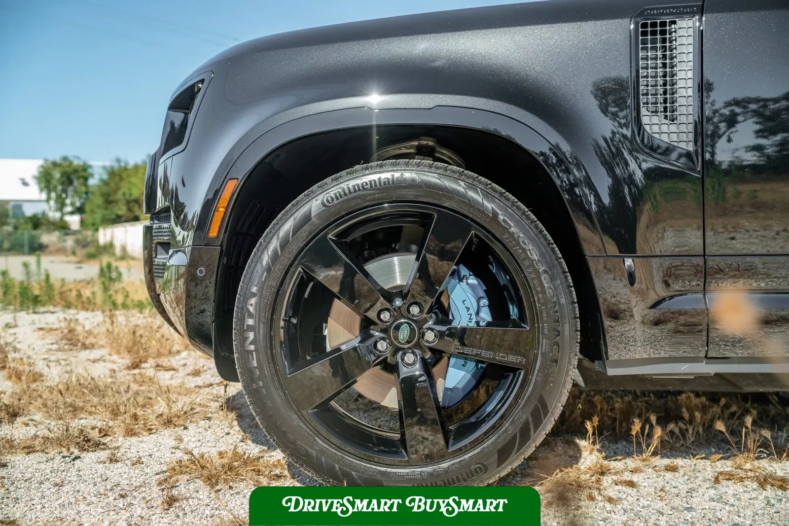2022 Land Rover Defender 110 V8 Bond Edition