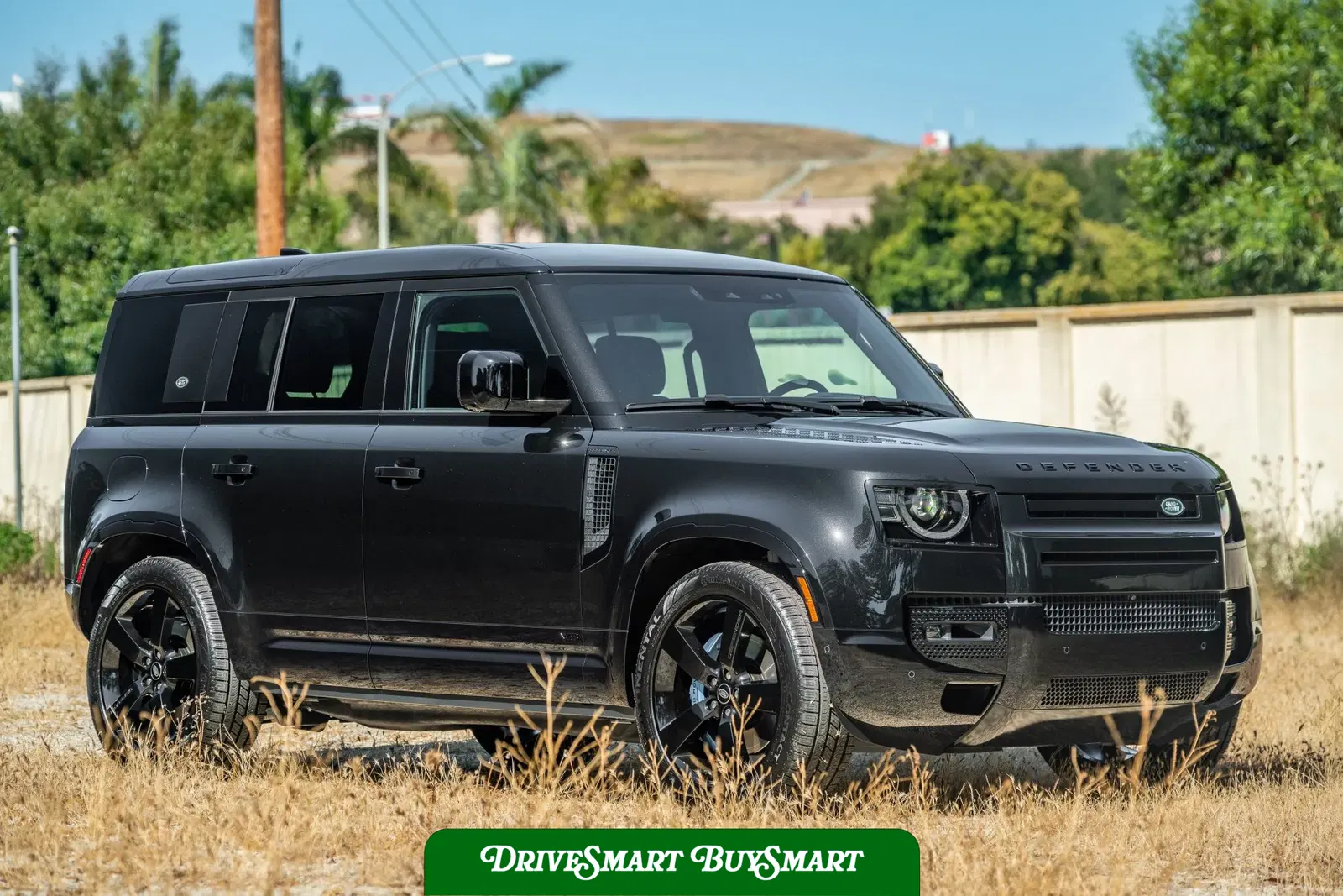 2022 Land Rover Defender 110 V8 Bond Edition