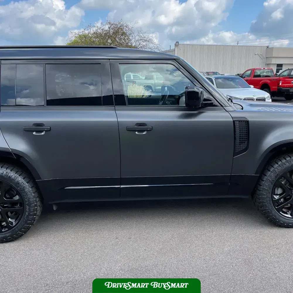 2024 Land Rover Defender 130 Outbound P400
