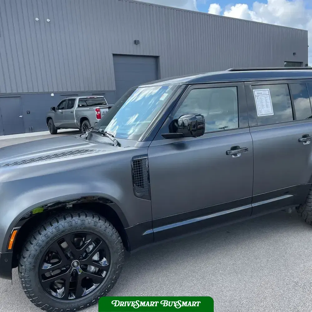 2024 Land Rover Defender 130 Outbound P400