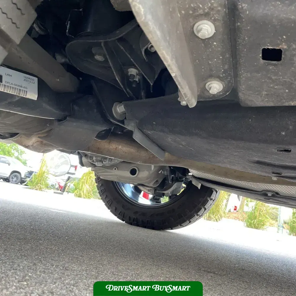 2024 Land Rover Defender 130 Outbound P400