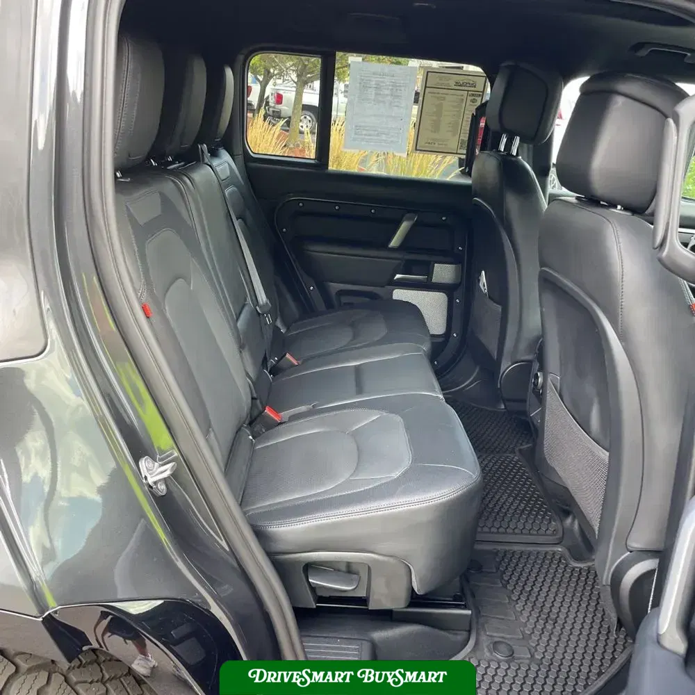 2024 Land Rover Defender 130 Outbound P400
