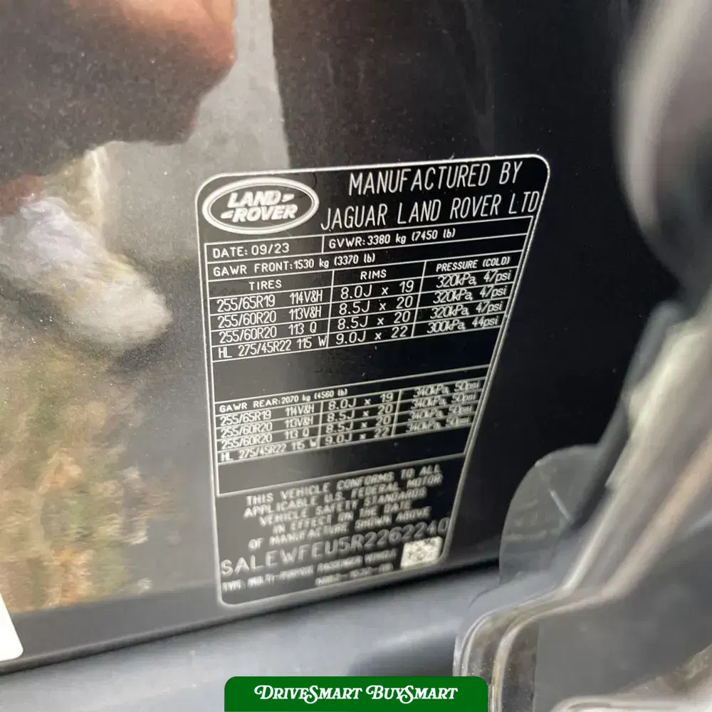 2024 Land Rover Defender 130 Outbound P400