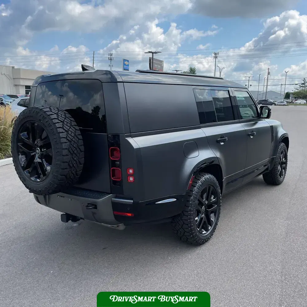 2024 Land Rover Defender 130 Outbound P400
