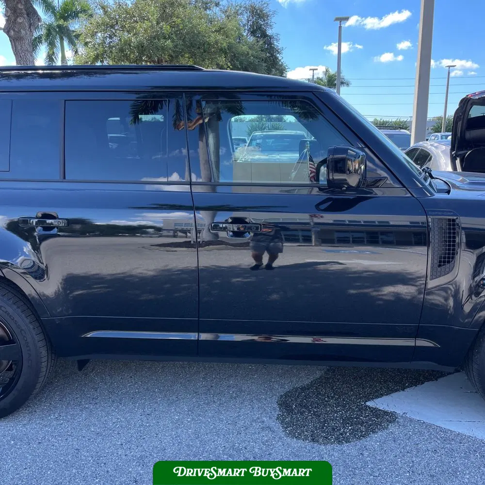 2025 Land Rover Defender 130 V8 P500
