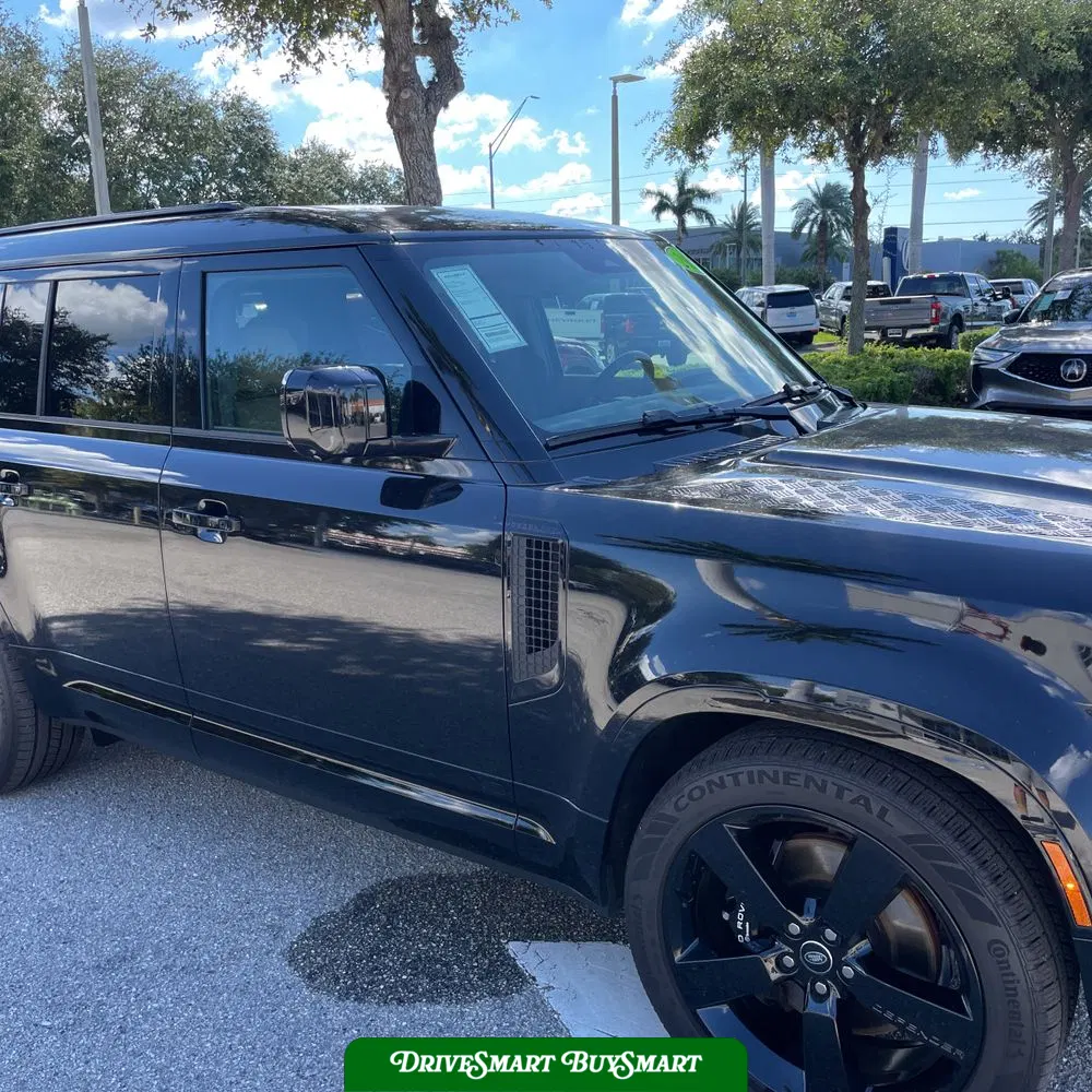 2025 Land Rover Defender 130 V8 P500