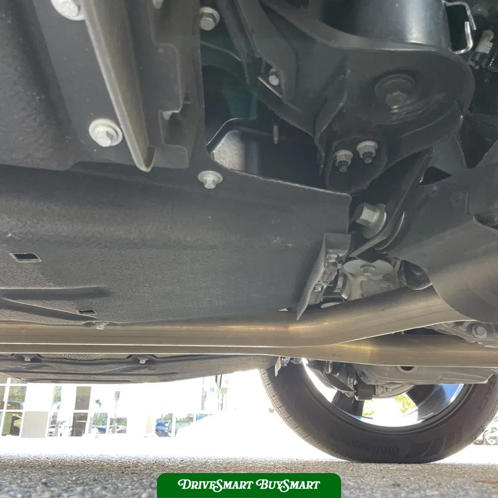 2025 Land Rover Defender 130 V8 P500