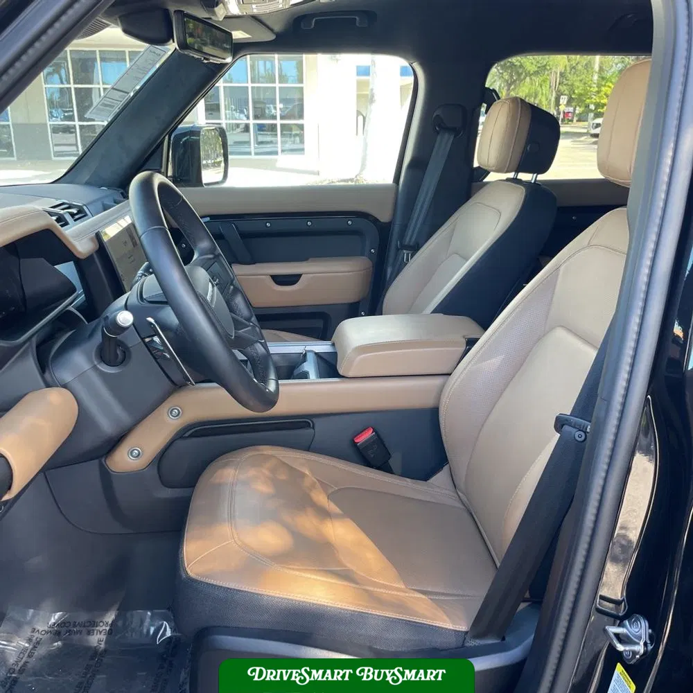 2025 Land Rover Defender 130 V8 P500