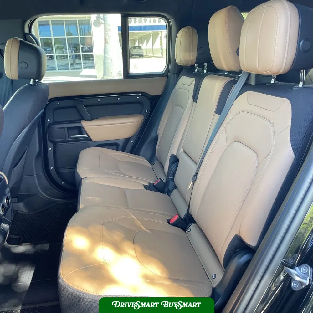 2025 Land Rover Defender 130 V8 P500