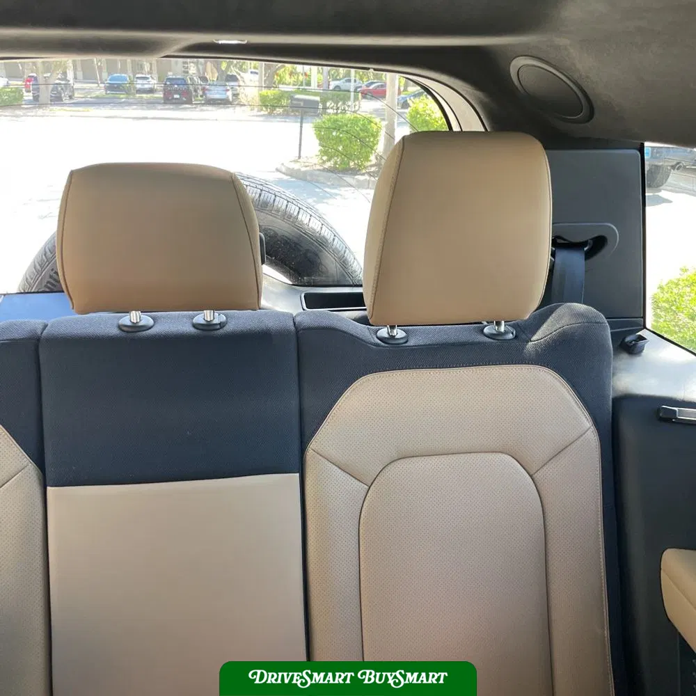 2025 Land Rover Defender 130 V8 P500