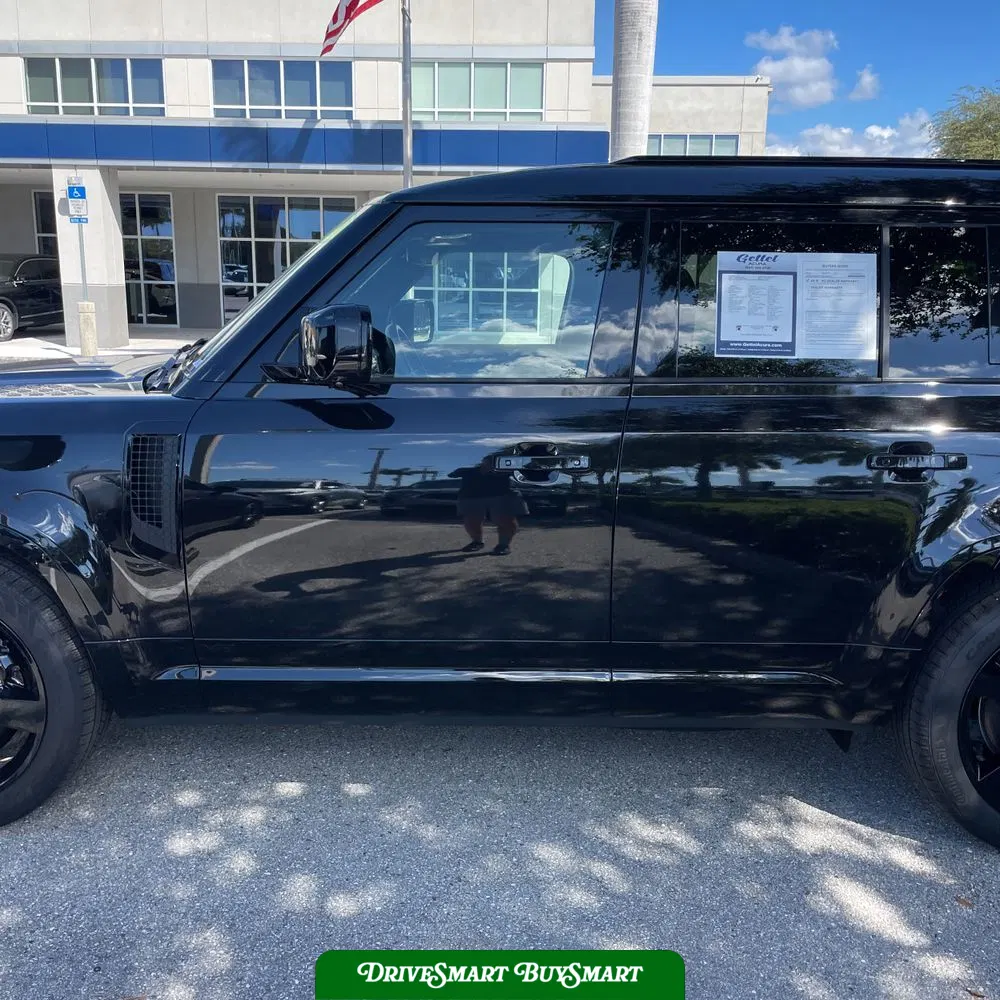 2025 Land Rover Defender 130 V8 P500