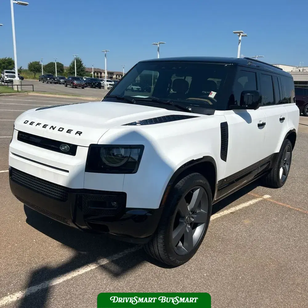 2025 Land Rover Defender 130 V8 P500