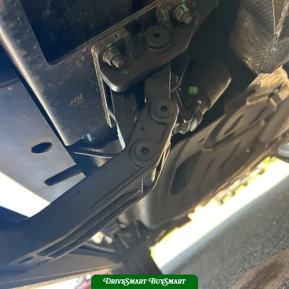 2025 Land Rover Defender 130 V8 P500