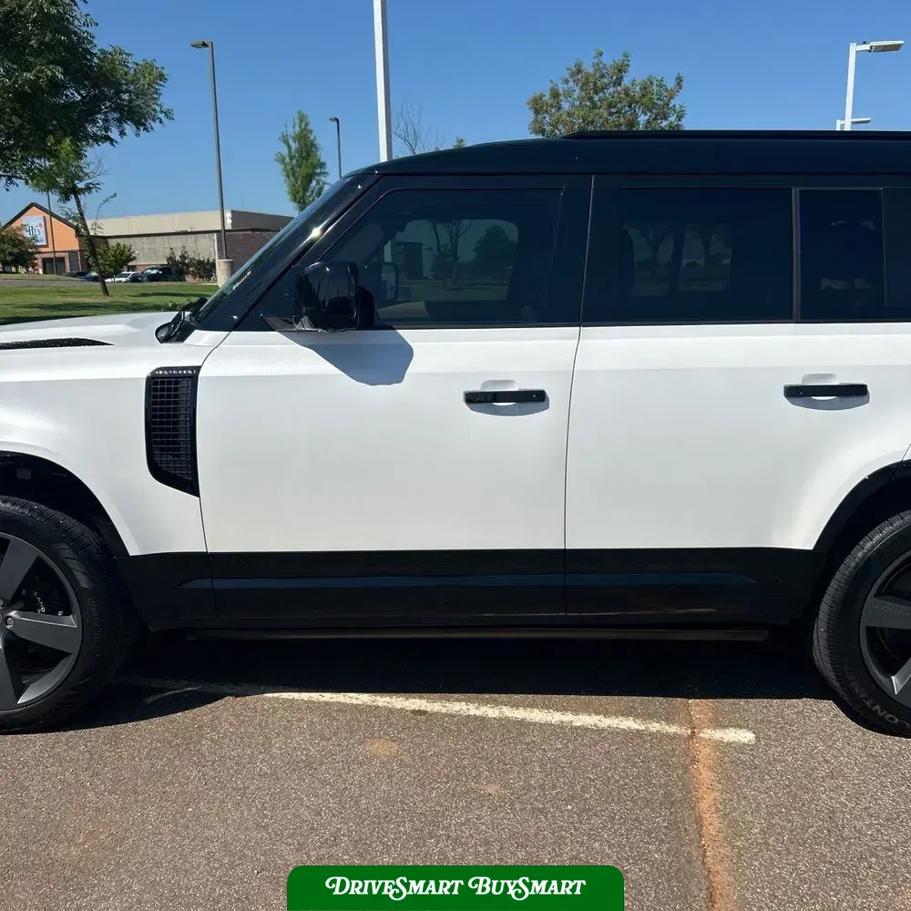 2025 Land Rover Defender 130 V8 P500
