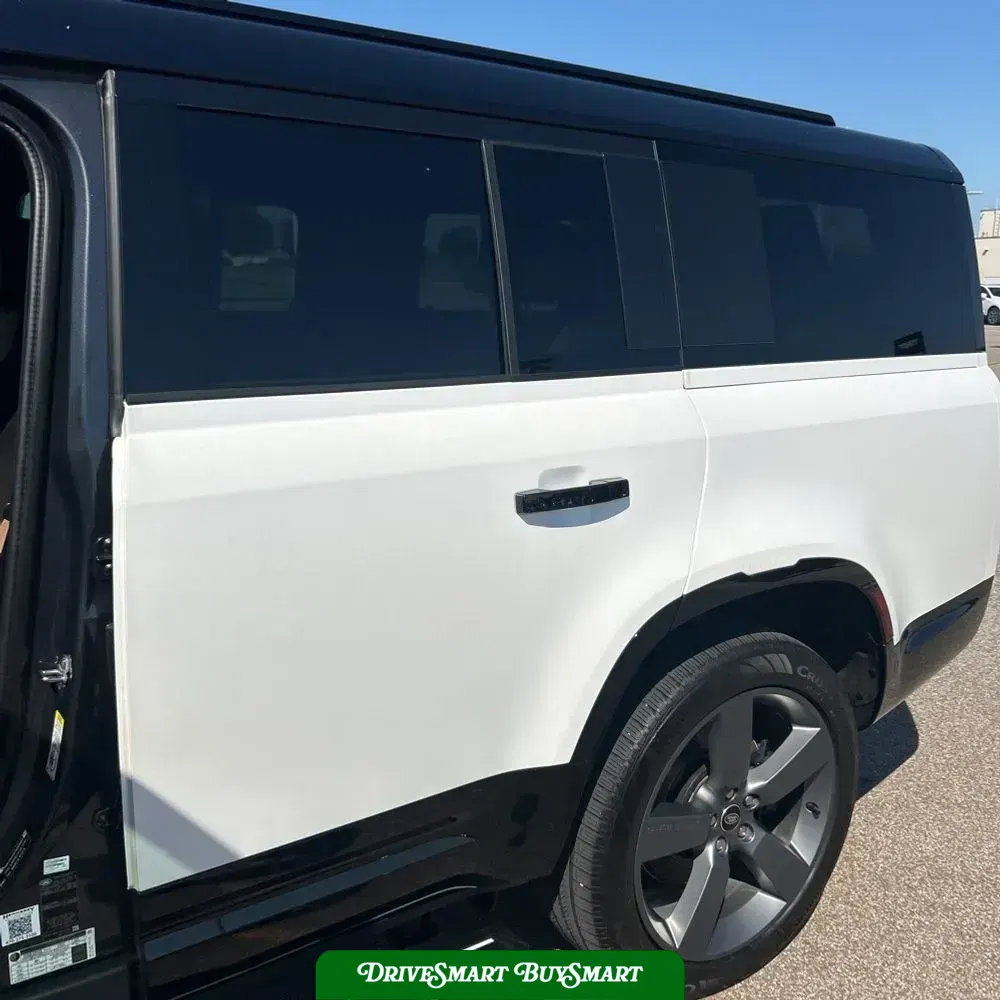 2025 Land Rover Defender 130 V8 P500