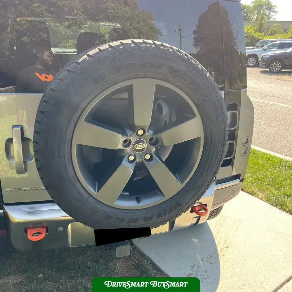2024 Land Rover Defender 110 P400 X