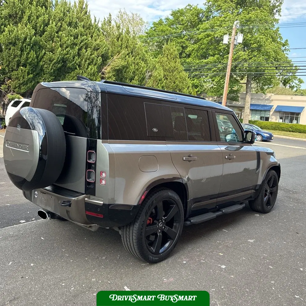 2024 Land Rover Defender 110 P400 X