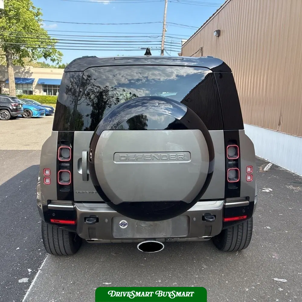 2024 Land Rover Defender 110 P400 X