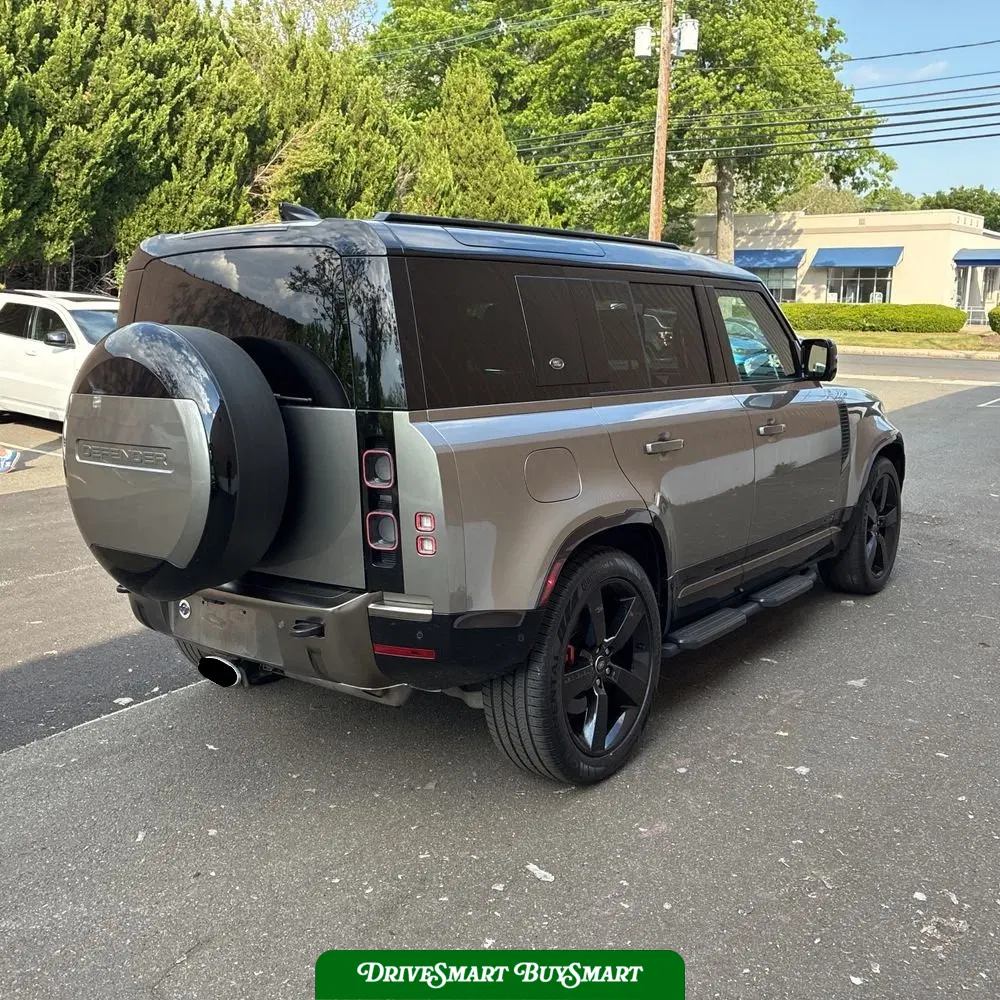 2024 Land Rover Defender 110 P400 X