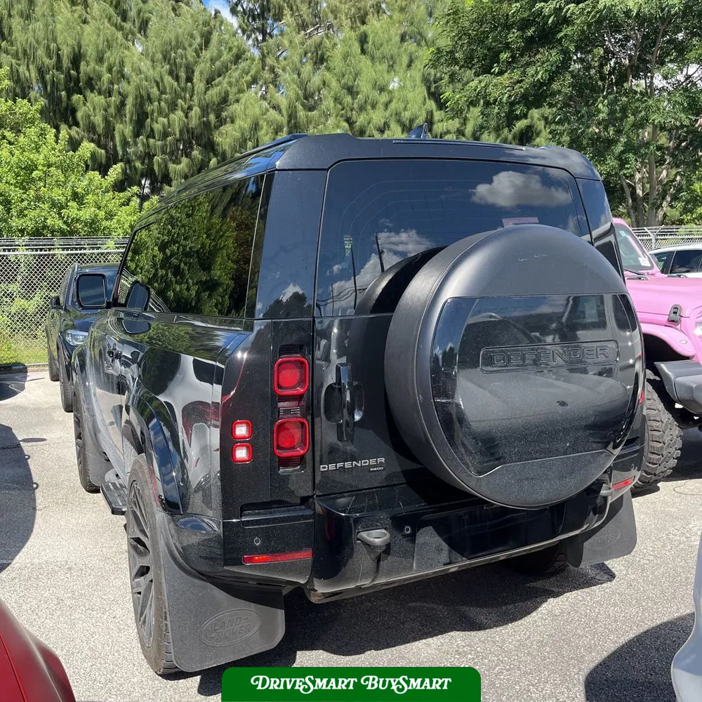 2022 Land Rover Defender 90 X-Dynamic S