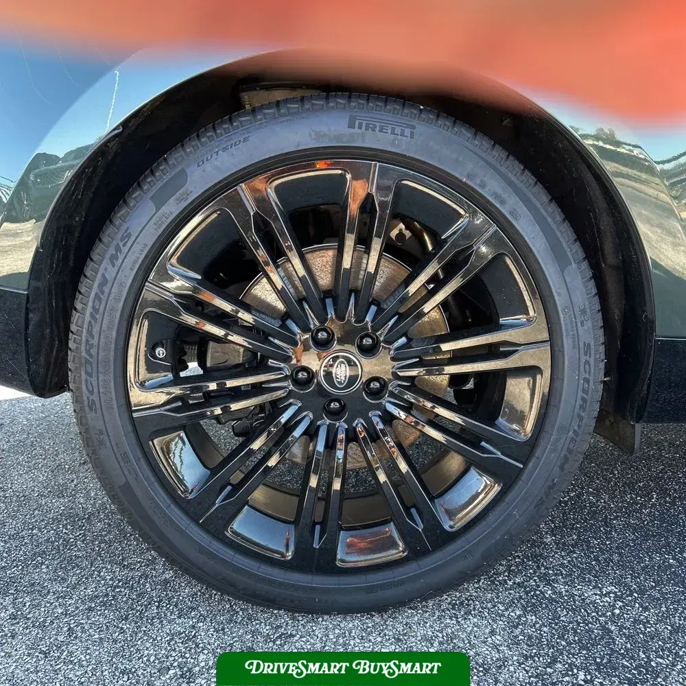2025 Land Rover Range Rover Autobiography P530