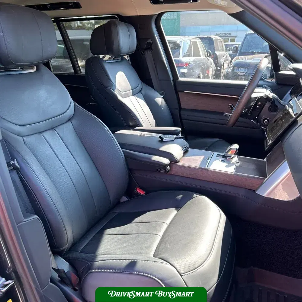 2025 Land Rover Range Rover Autobiography P530