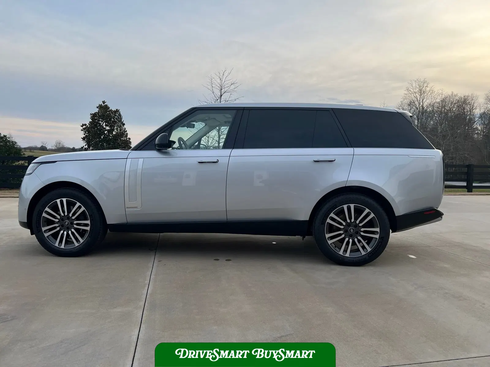 2023 Land Rover Range Rover Autobiography LWB