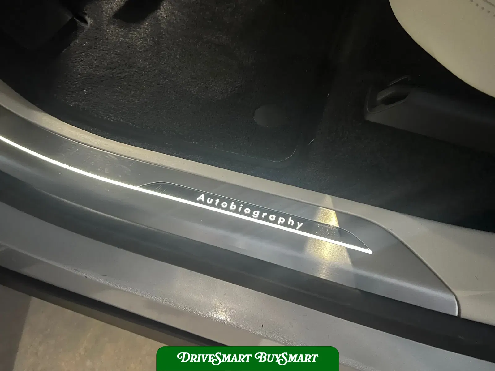 2023 Land Rover Range Rover Autobiography LWB