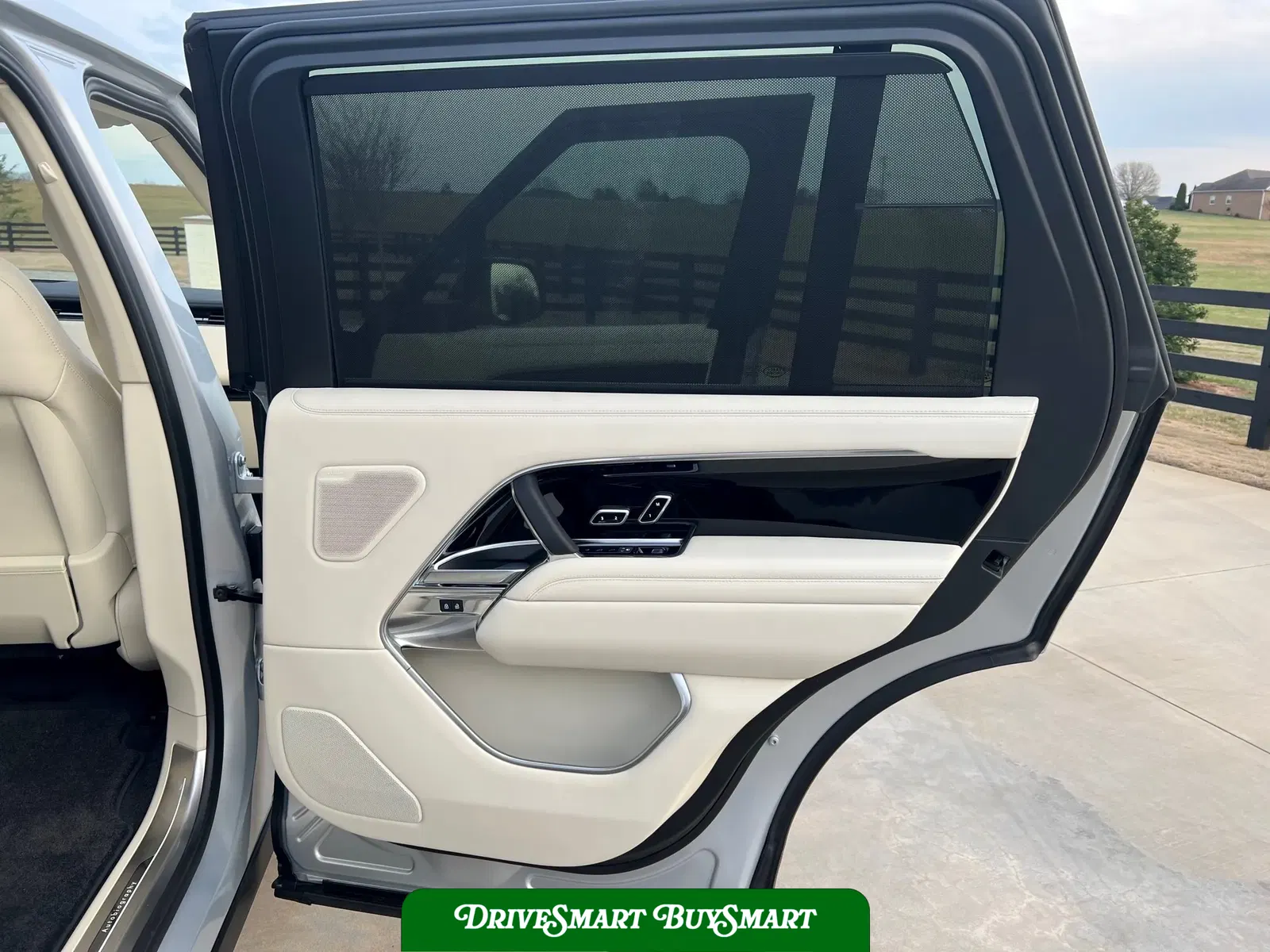 2023 Land Rover Range Rover Autobiography LWB