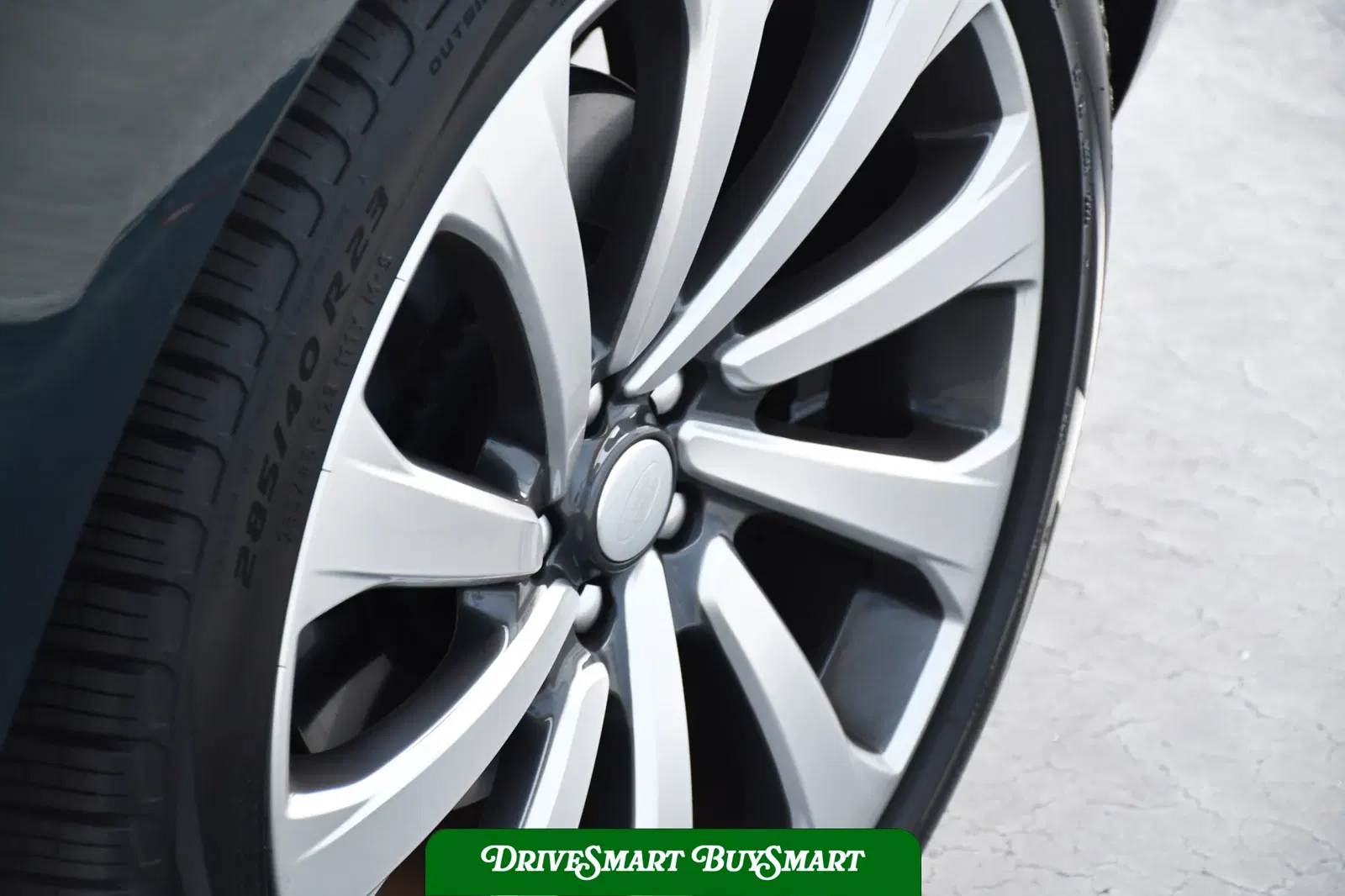 2023 Land Rover Range Rover Autobiography LWB