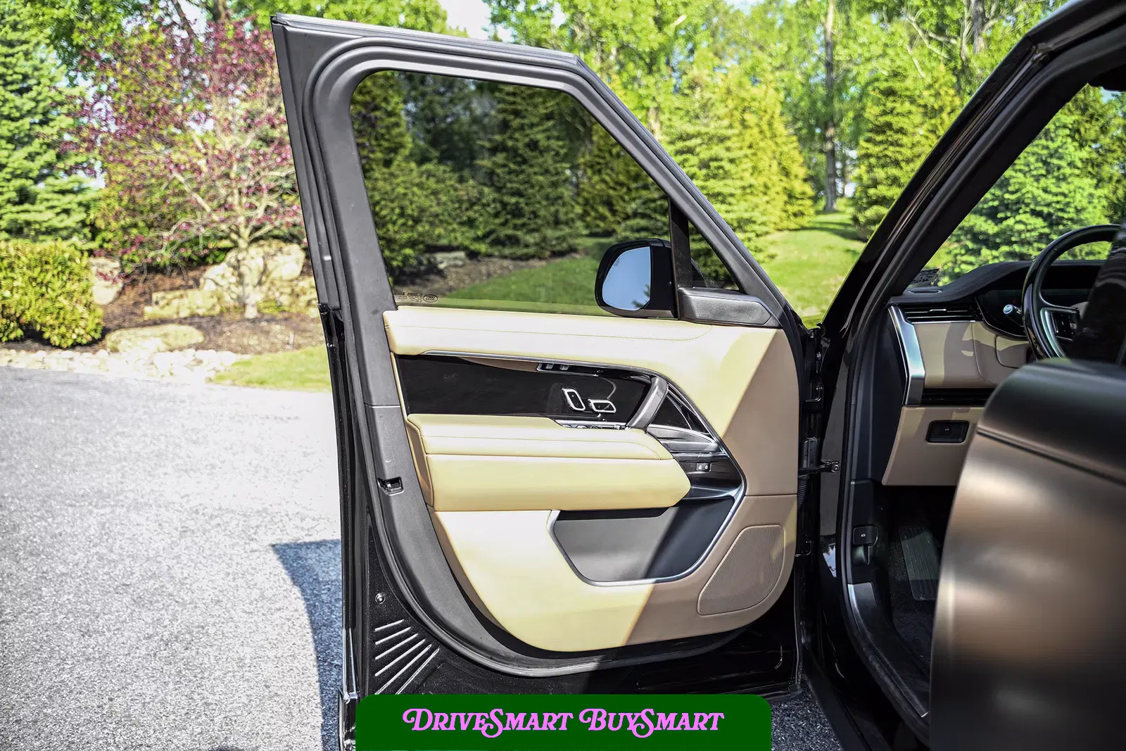 2023 Land Rover Range Rover SE P530