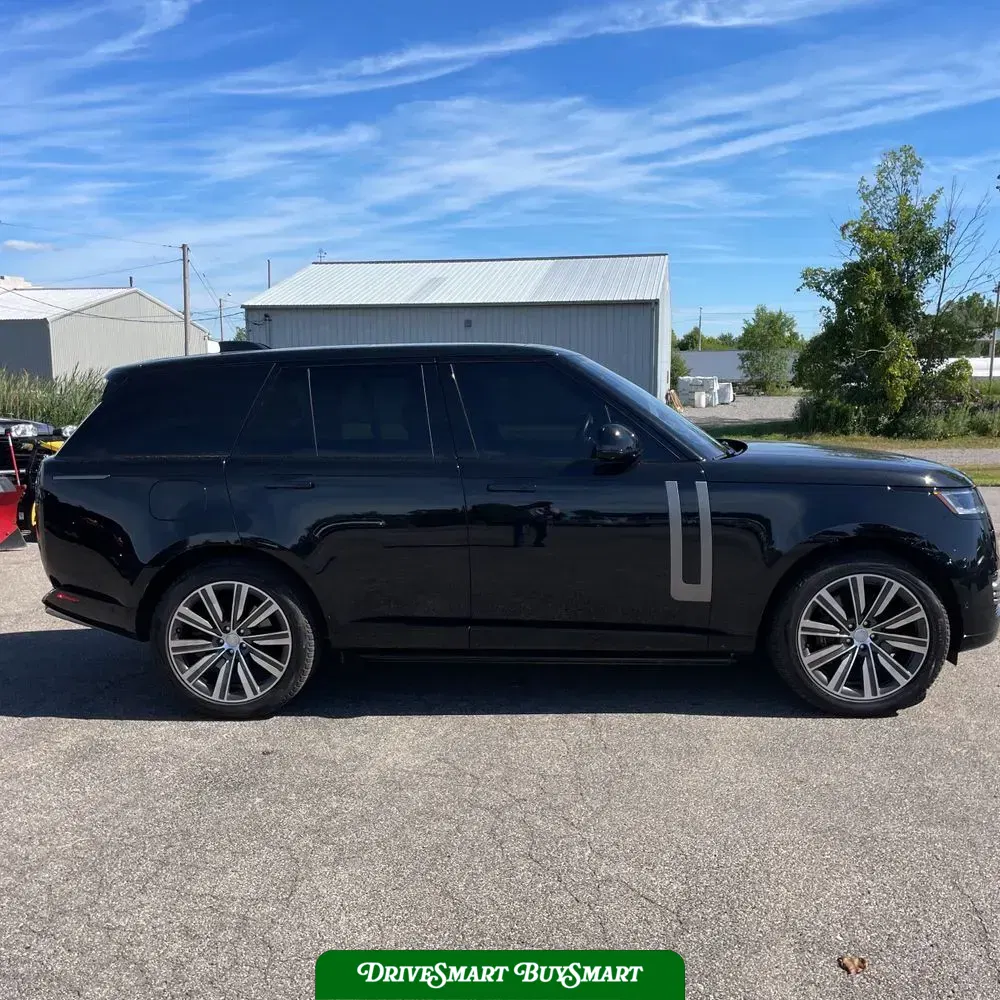 2023 Land Rover Range Rover P530 SE