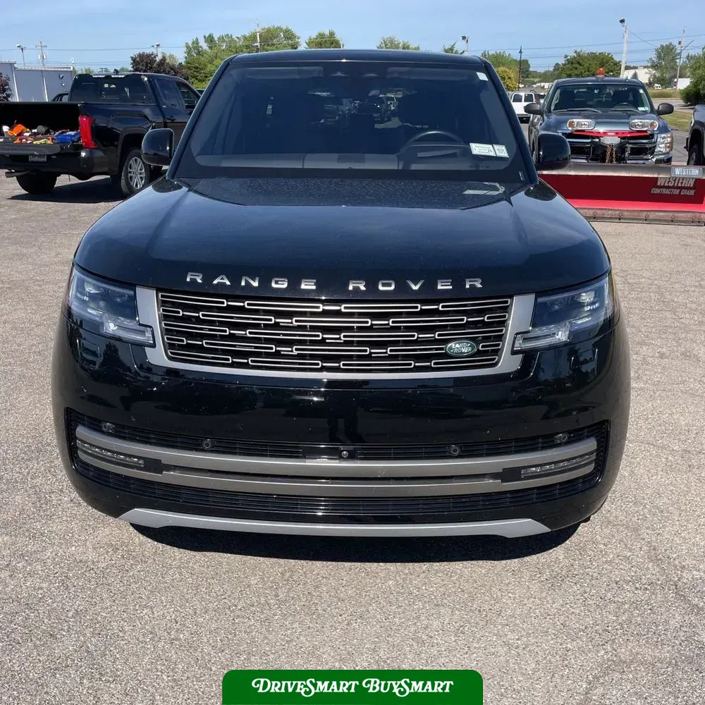 2023 Land Rover Range Rover P530 SE