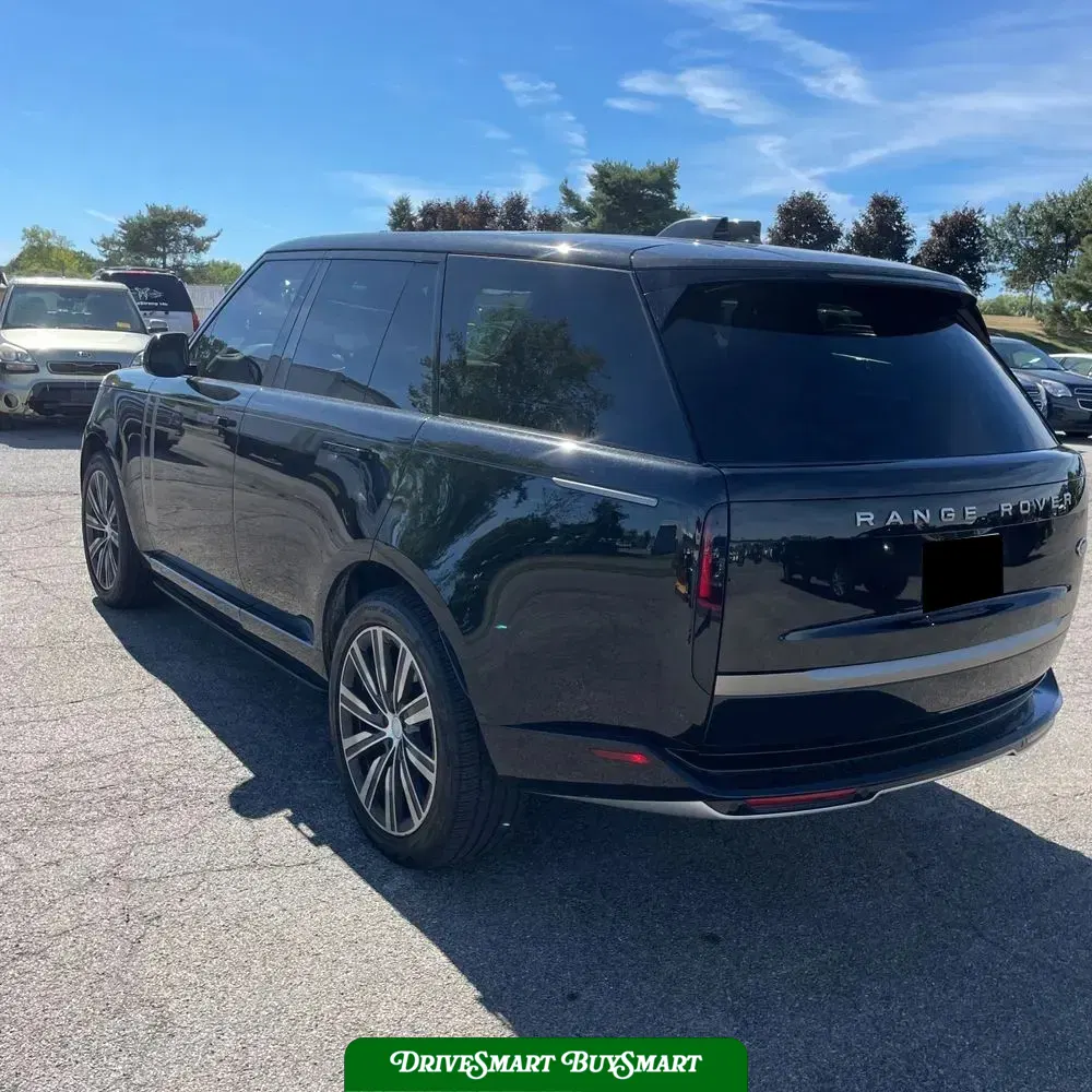 2023 Land Rover Range Rover P530 SE
