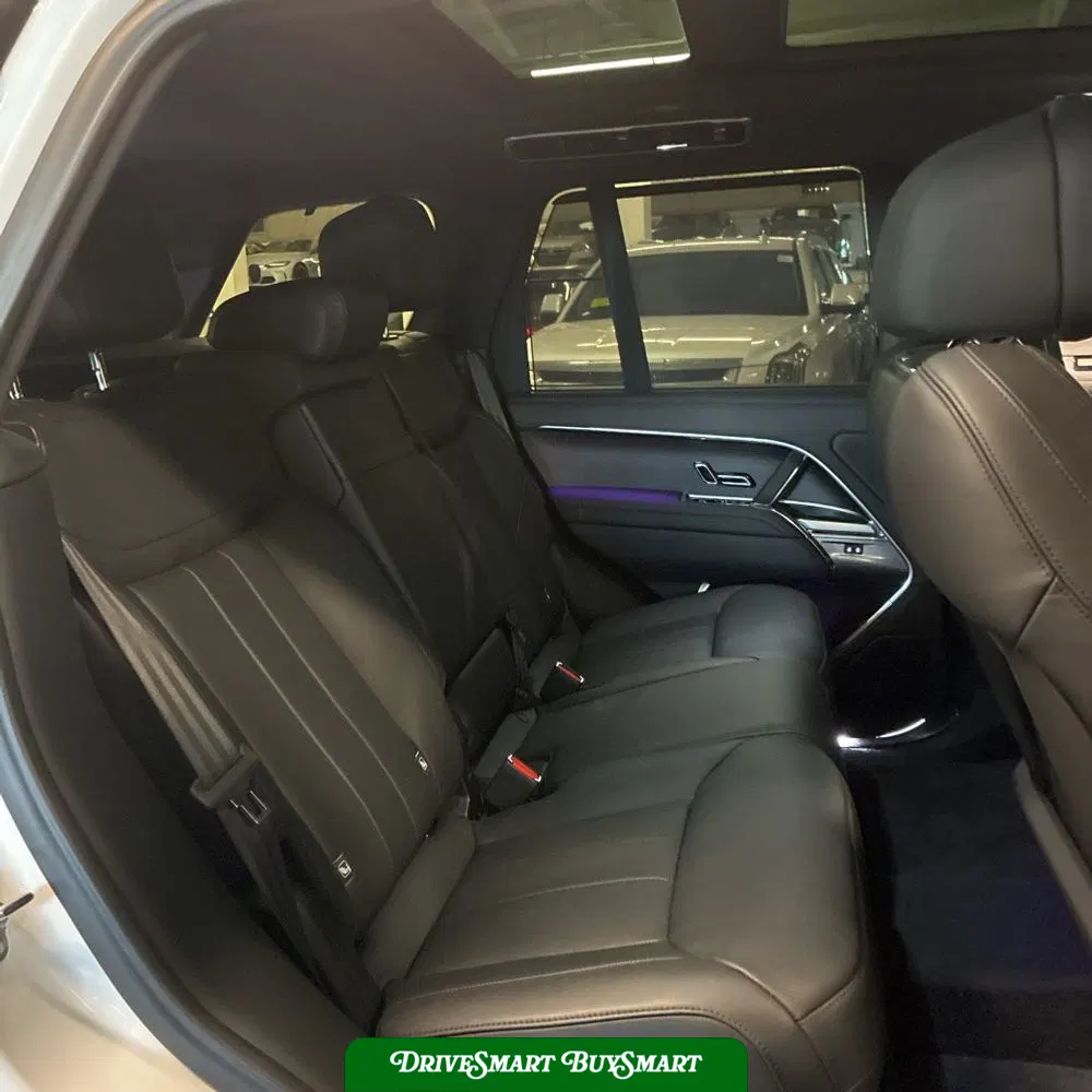 2024 Land Rover Range Rover P530 SE