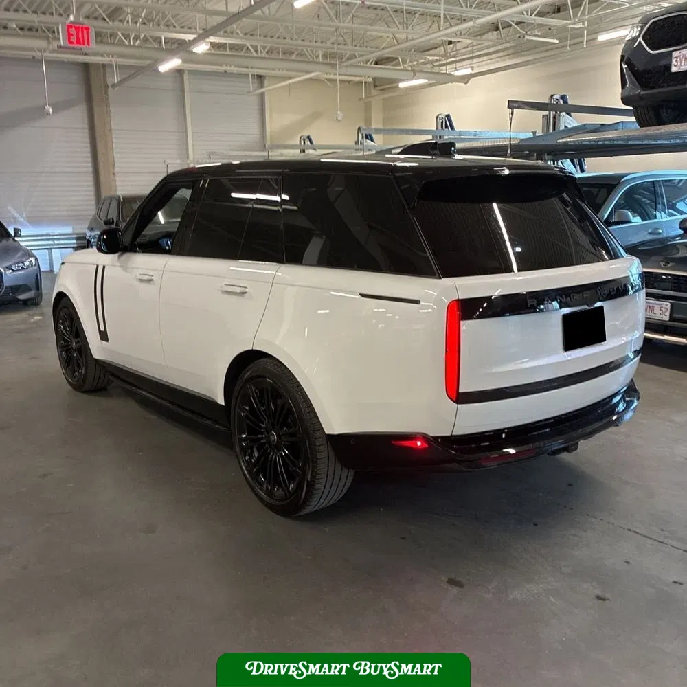 2024 Land Rover Range Rover P530 SE