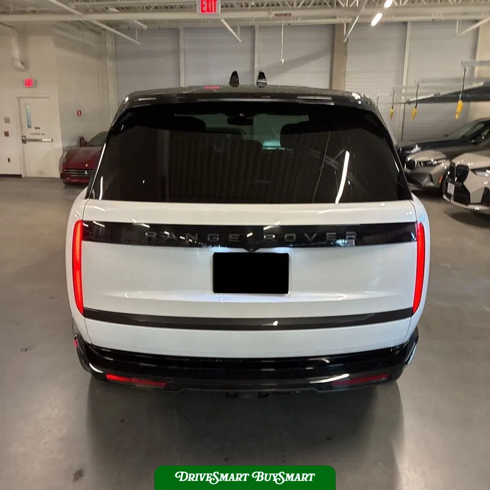 2024 Land Rover Range Rover P530 SE