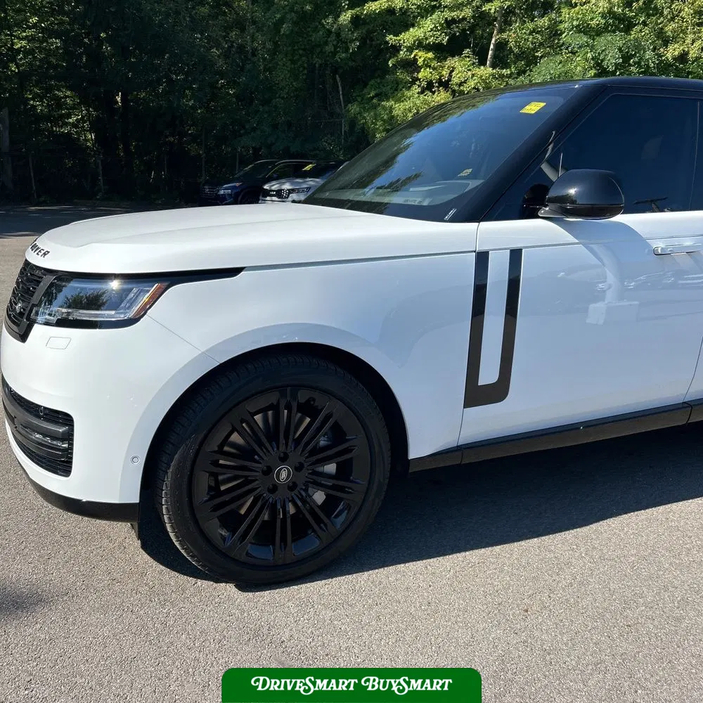 2024 Land Rover Range Rover P530 SE