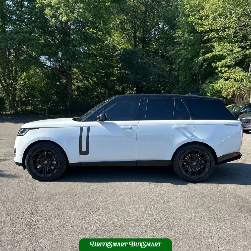 2024 Land Rover Range Rover P530 SE