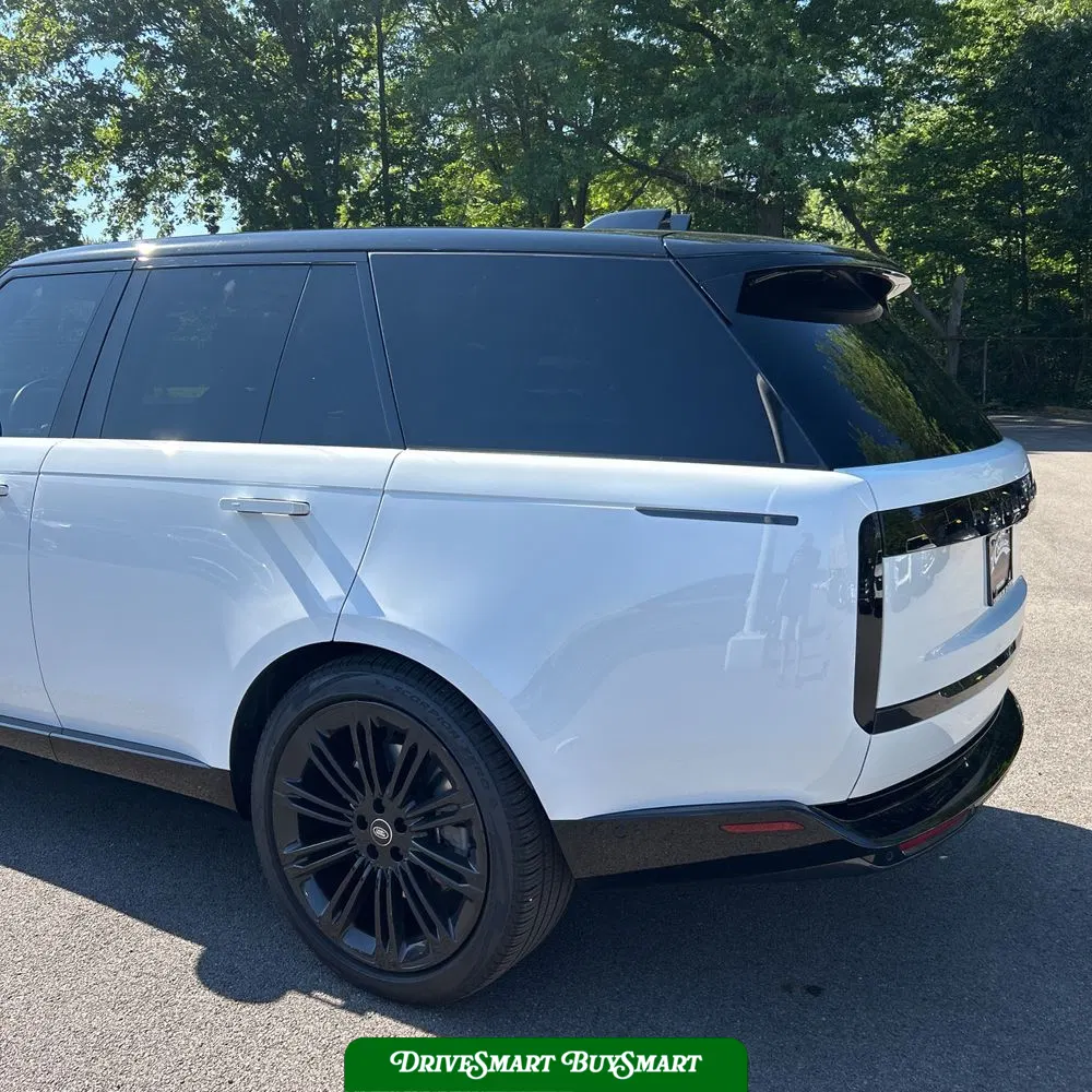 2024 Land Rover Range Rover P530 SE