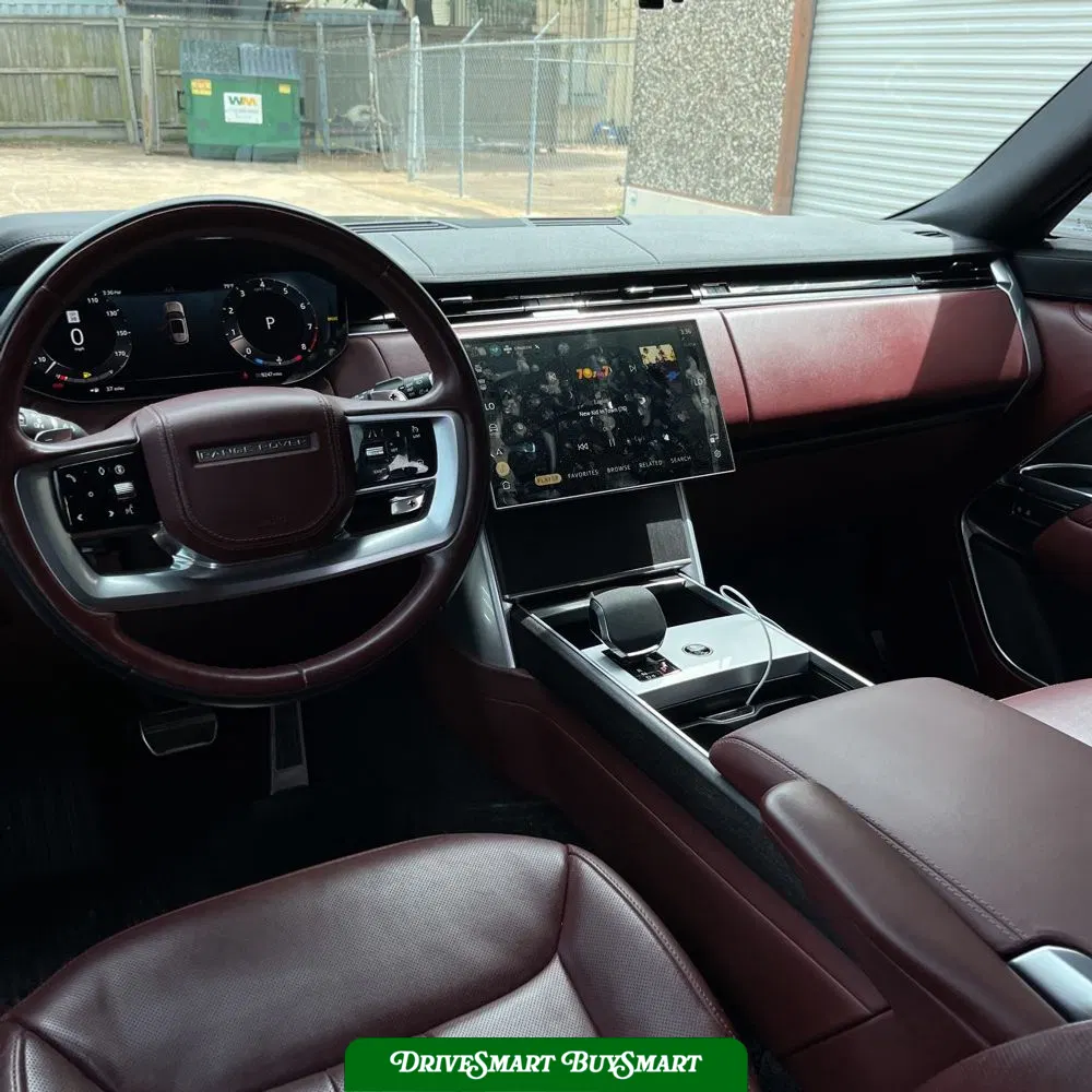 2024 Land Rover Range Rover P530 SE
