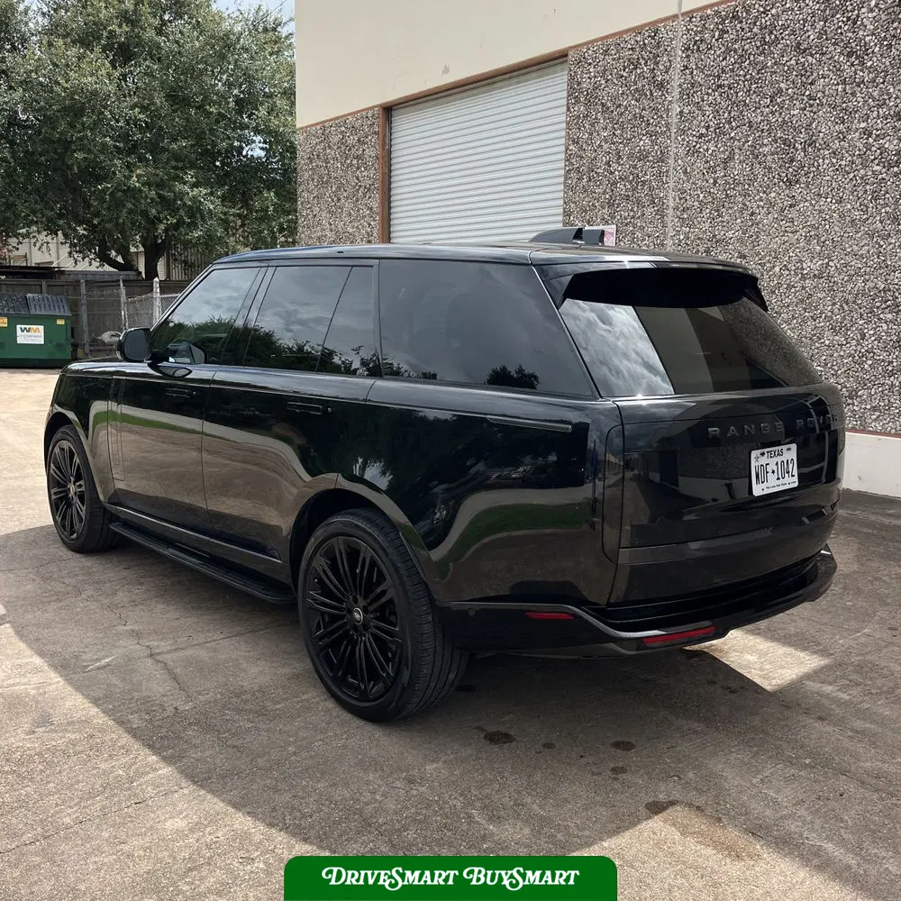 2024 Land Rover Range Rover P530 SE