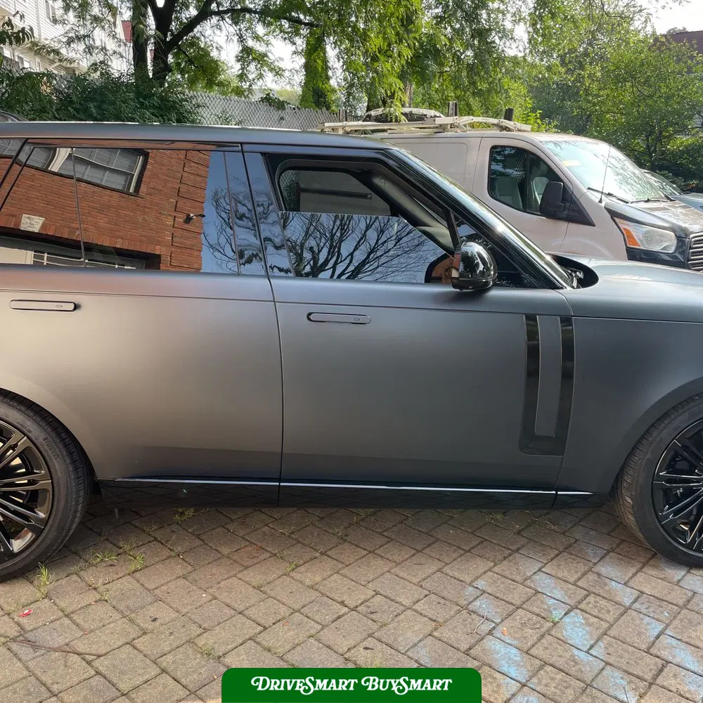 2025 Land Rover Range Rover SE P530