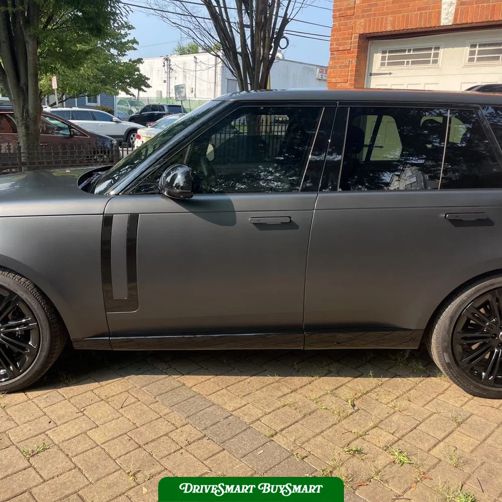 2025 Land Rover Range Rover SE P530