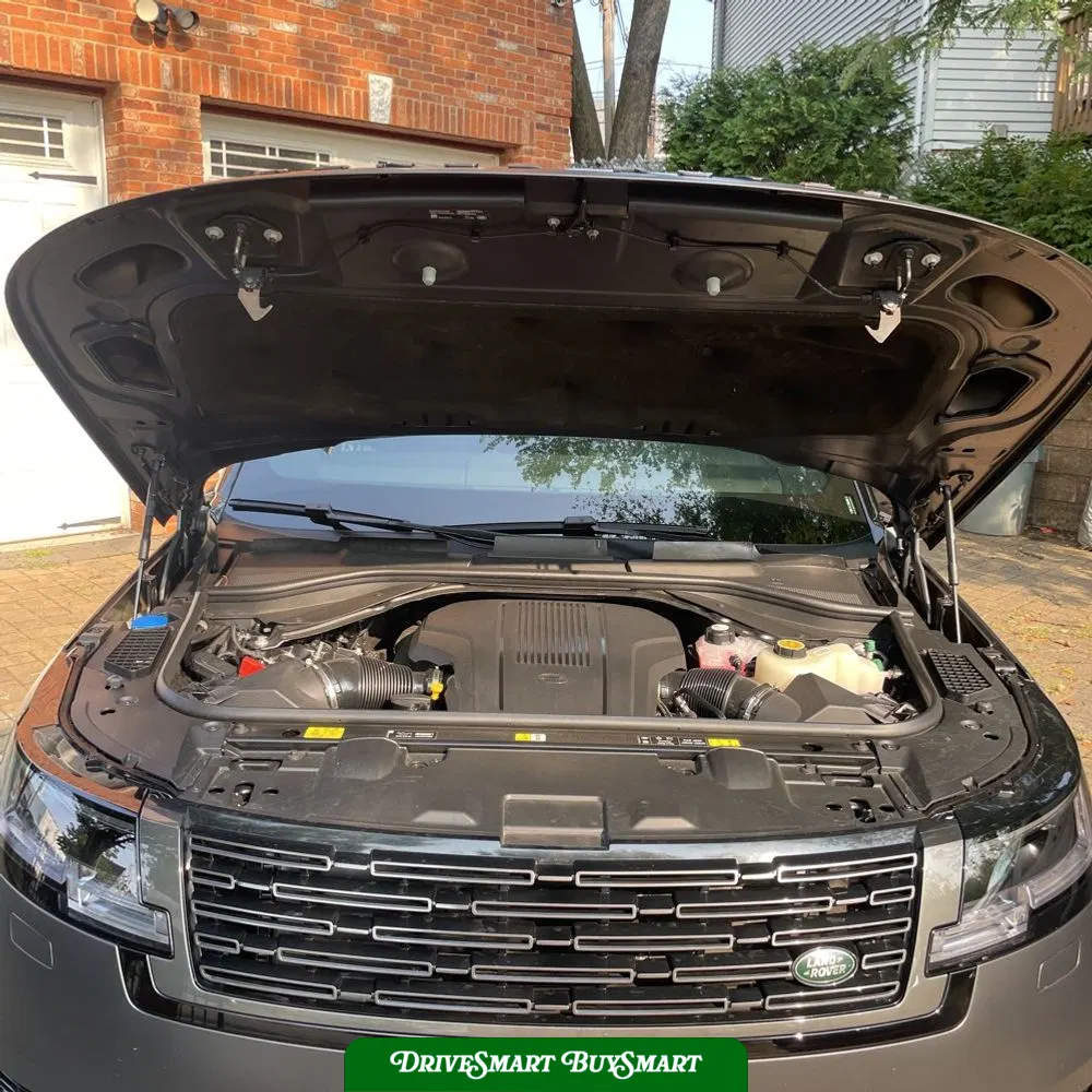 2025 Land Rover Range Rover SE P530