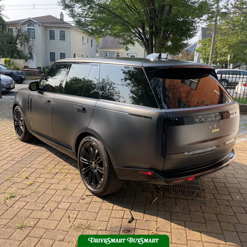 2025 Land Rover Range Rover SE P530