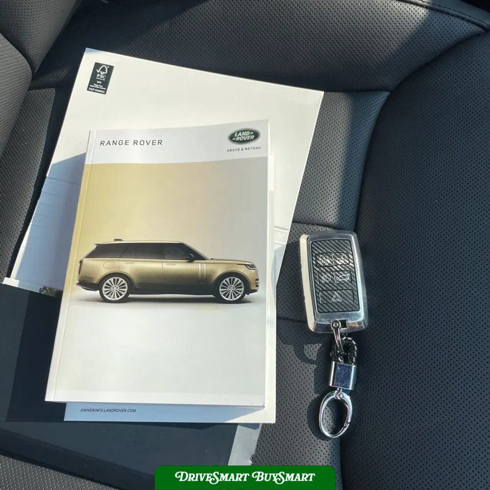 2025 Land Rover Range Rover SE P530